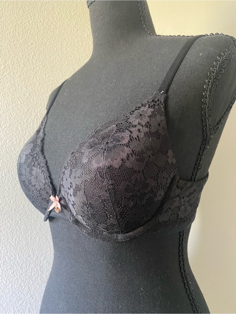 Victoria's Secret Black Lace Push-Up Bra